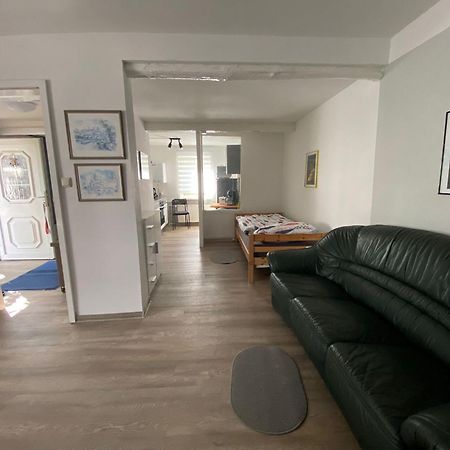 Ferienwohnung Mit Separatem Eingang Und Parkplatz, Ideal Fuer Handwerker Und Geschaeftsreisende 多夫梅克伦堡 外观 照片
