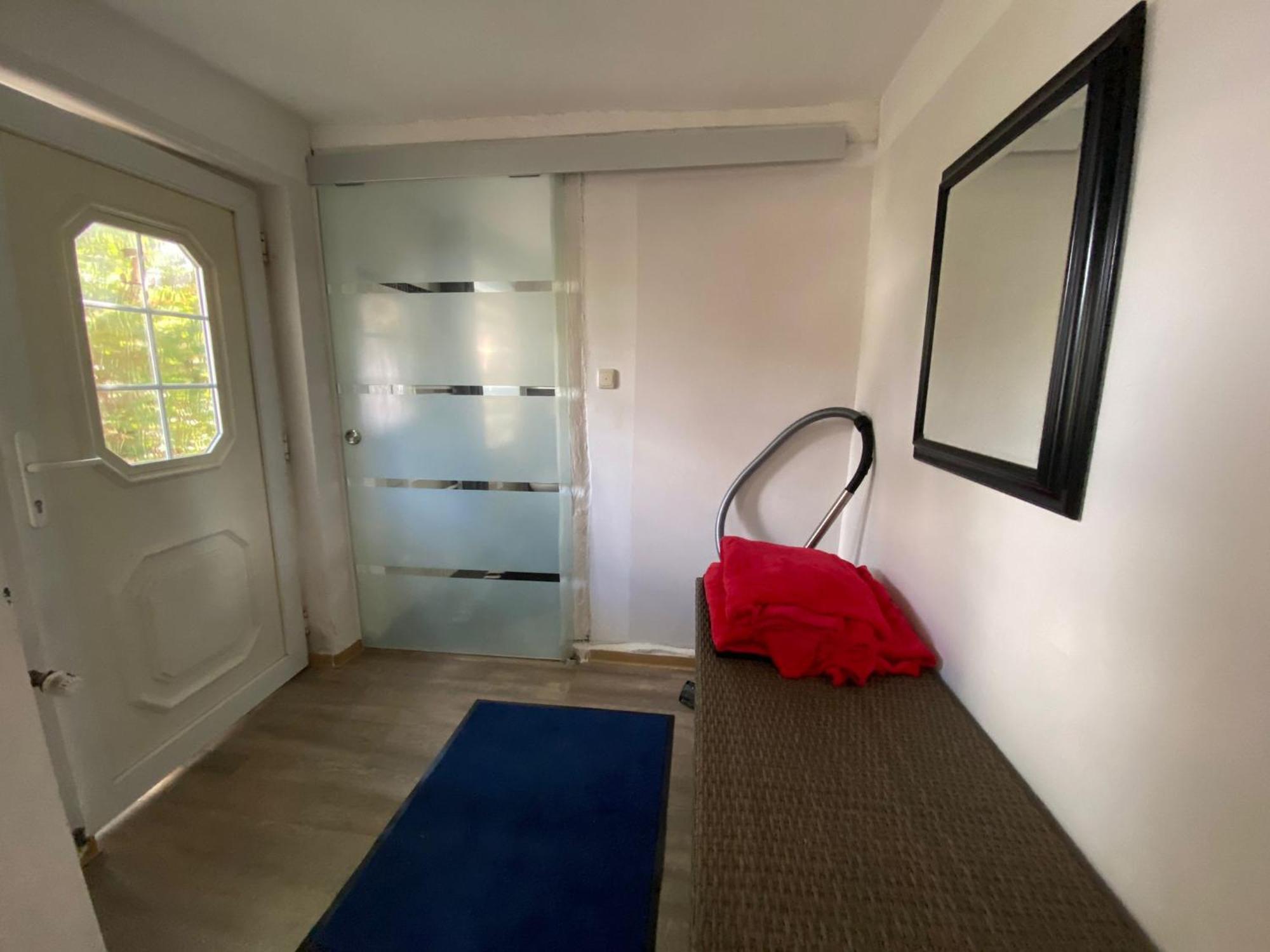 Ferienwohnung Mit Separatem Eingang Und Parkplatz, Ideal Fuer Handwerker Und Geschaeftsreisende 多夫梅克伦堡 外观 照片